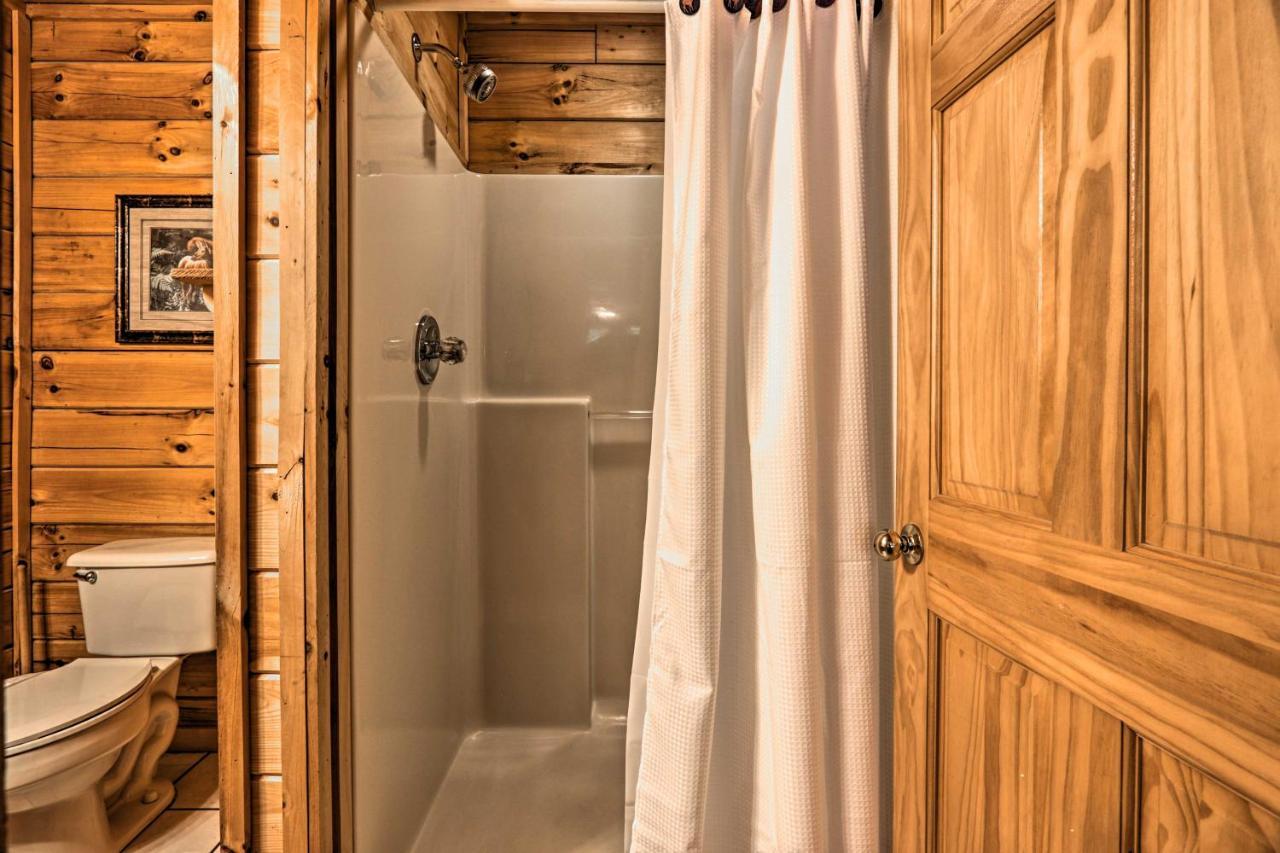 Cabin With Deck And Fireplace Less Than 3 Mi To Dollywood! 鸽子谷 外观 照片