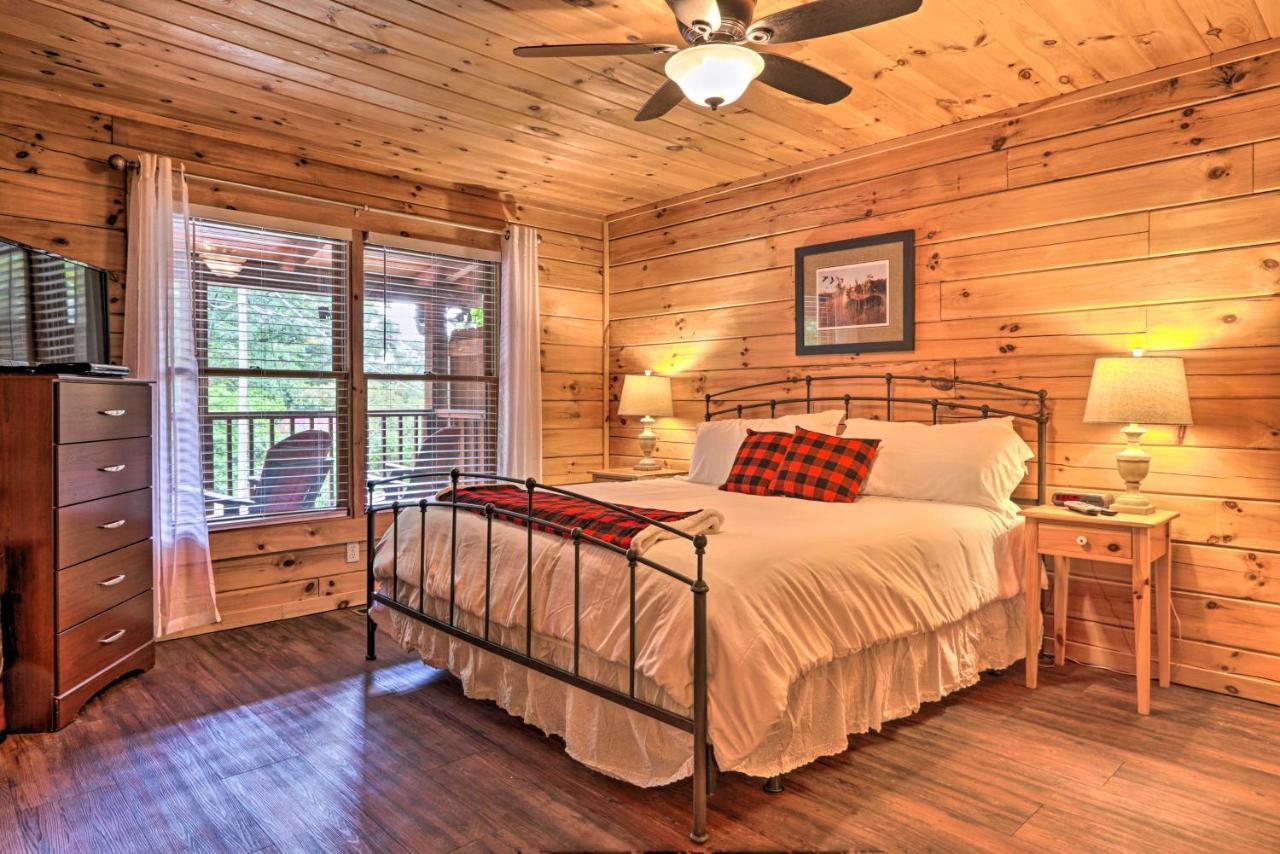 Cabin With Deck And Fireplace Less Than 3 Mi To Dollywood! 鸽子谷 外观 照片