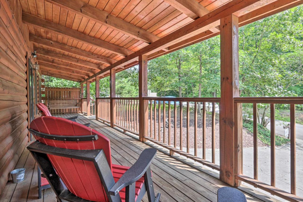 Cabin With Deck And Fireplace Less Than 3 Mi To Dollywood! 鸽子谷 外观 照片